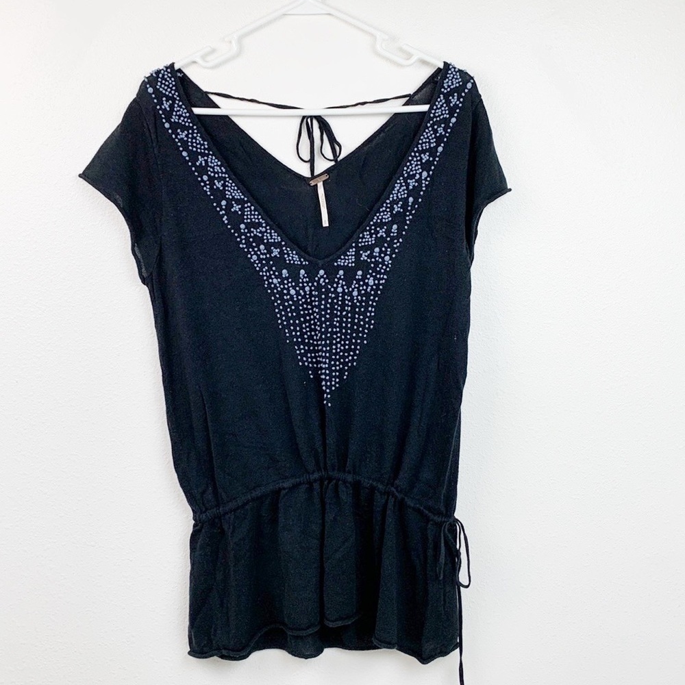 Free People sweater knit embroidered V neck top with drawstring peplum waist EUC
